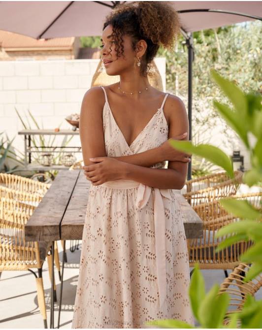 sukienka z paskiem Fatimy beżowyPolin et moi odzież 0TTF17