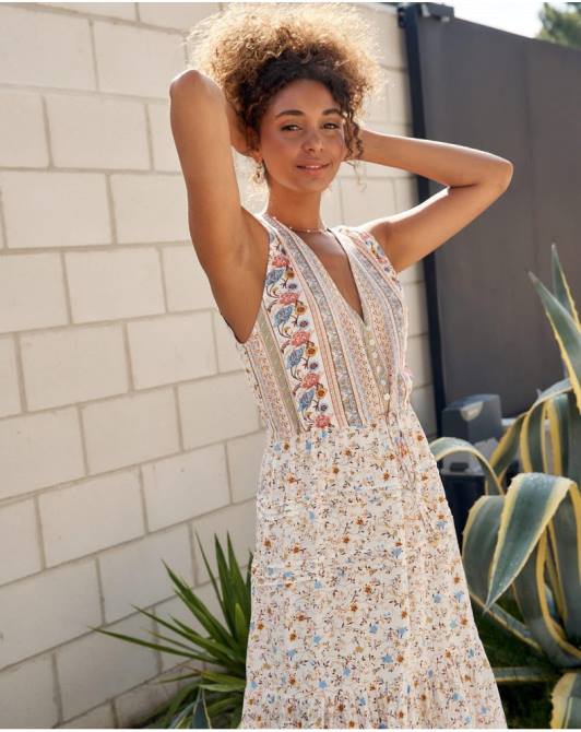 sukienka zapinana na guziki surowyPolin et moi odzież 0TTF10